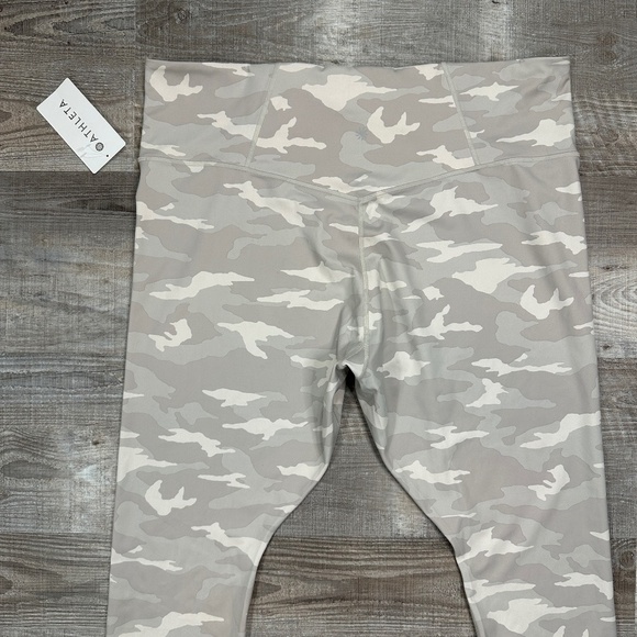 NWT Athleta Elation Camo 7/8 Tight Size 3X New Taupe 23" Inseam - Picture 6 of 11